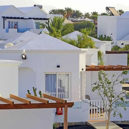 Single With Half Board, Wifi, Pool, Beach Apartamento Playa Blanca (Lanzarote)