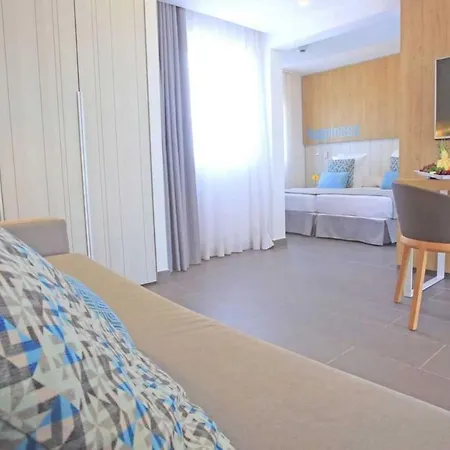 Apartman Single With Half Board, Wifi, Pool, Beach Playa Blanca