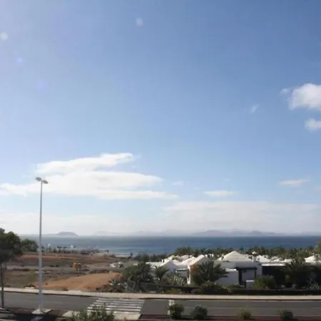 Apartman Single With Half Board, Wifi, Pool, Beach Playa Blanca