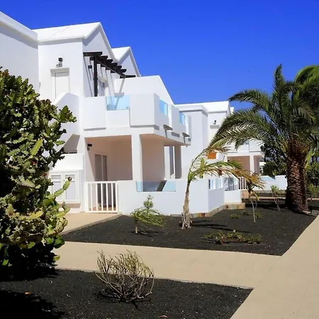 Single With Half Board, Wifi, Pool, Beach Apartman *