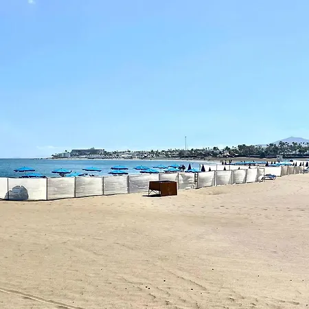 Апартаменты Single With Half Board, Wifi, Pool, Beach *