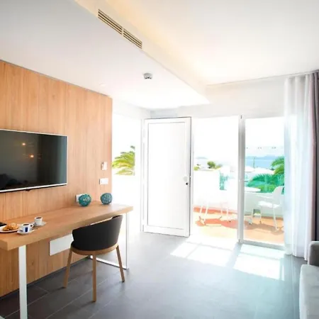 Single With Half Board, Wifi, Pool, Beach Appartement Playa Blanca (Lanzarote)